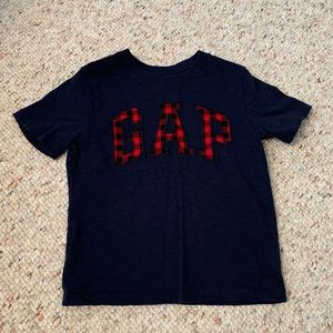 2/$8 Gap navy red Buffalo plaid shirt size 4T